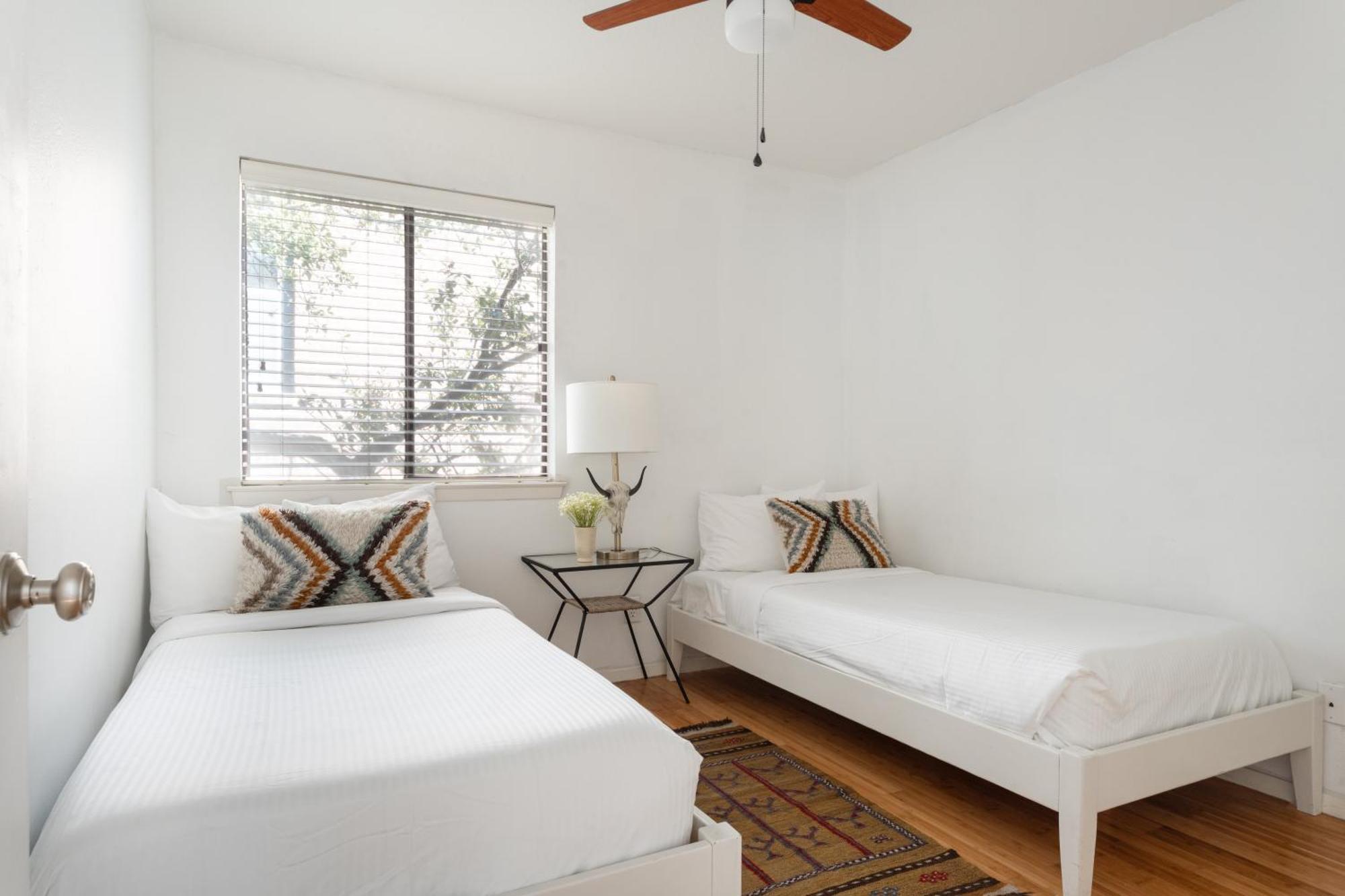 Heart Of Austin Hideaway Hotel Exterior photo